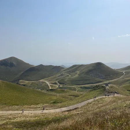Le Refuge Des Marmottes - Vue Imprenable בית נופש La Tour-dʼAuvergne